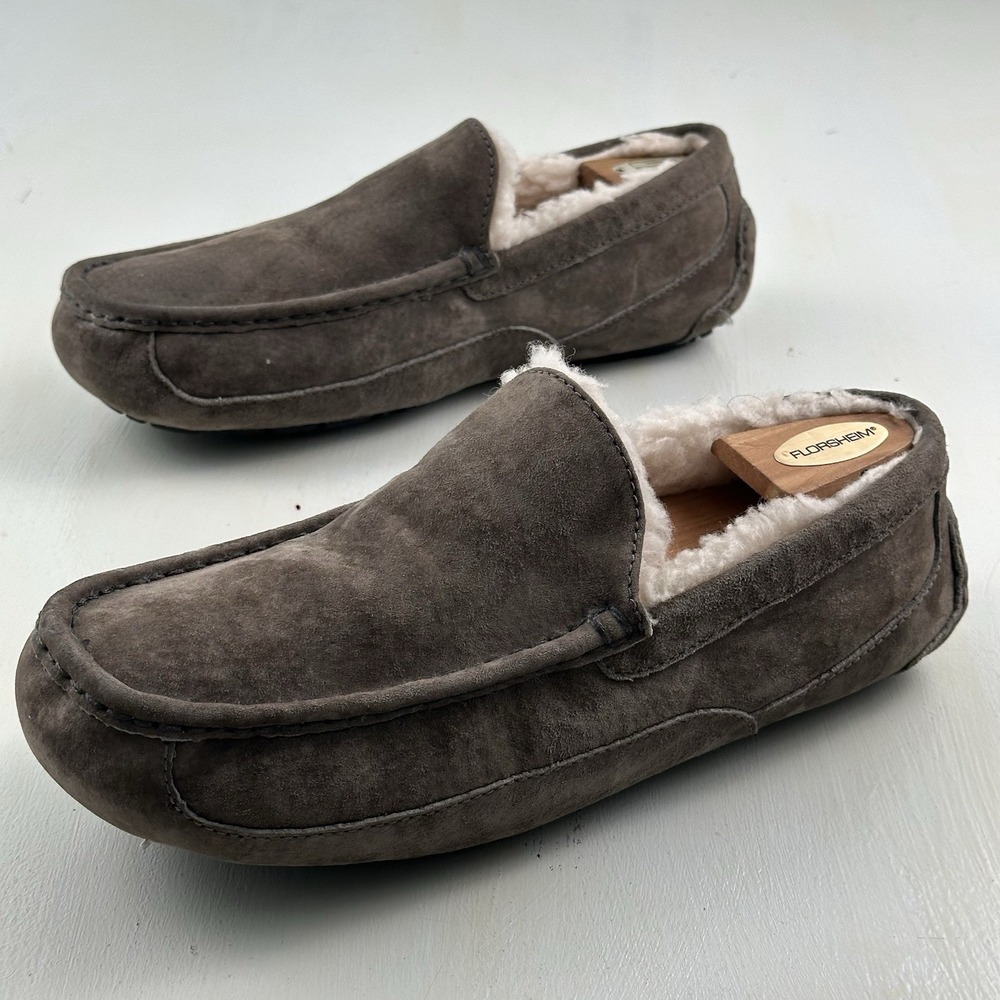 UGG Ascot Slippers Mens 11 Gray Sheepskin Suede Leather Shoes 1101110